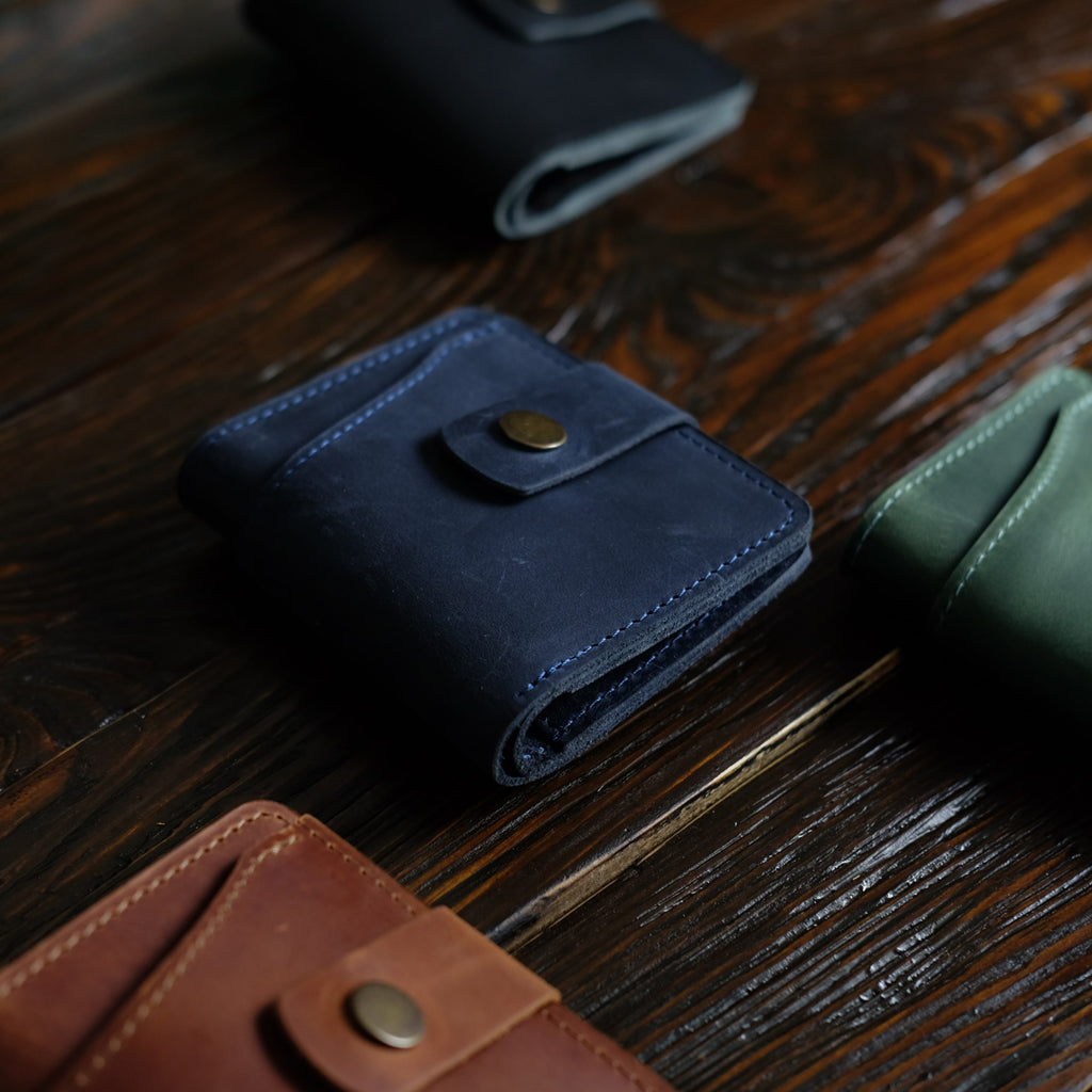 Compact Leather Wallet 