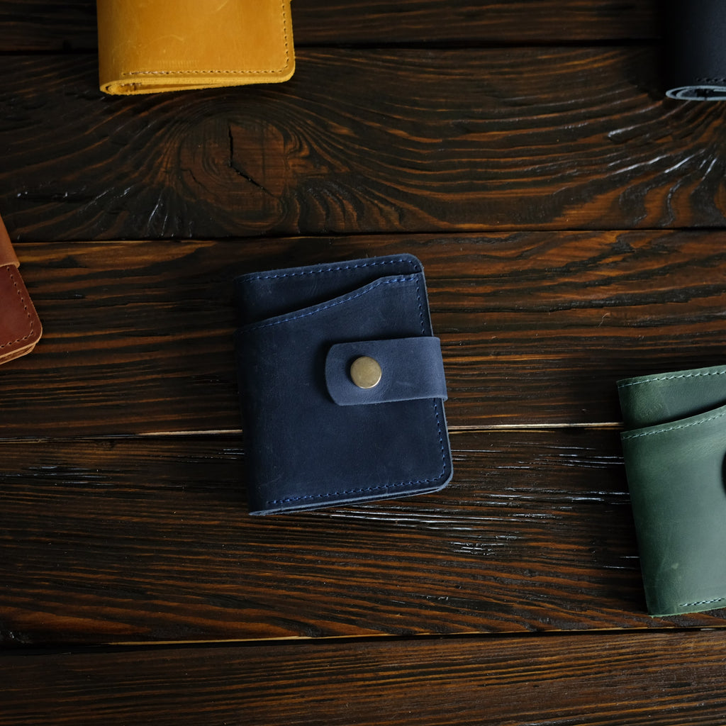 Compact Leather Wallet 