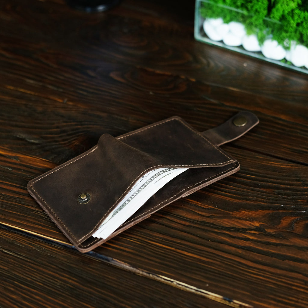 Compact Leather Wallet 