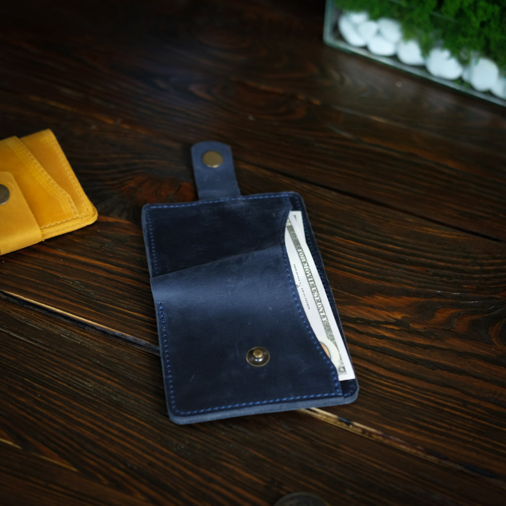 Compact Leather Wallet 