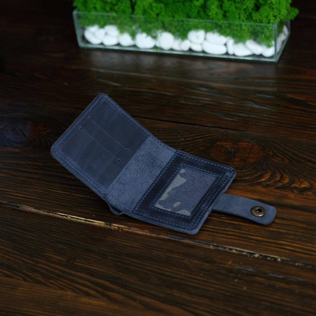 Compact Leather Wallet 