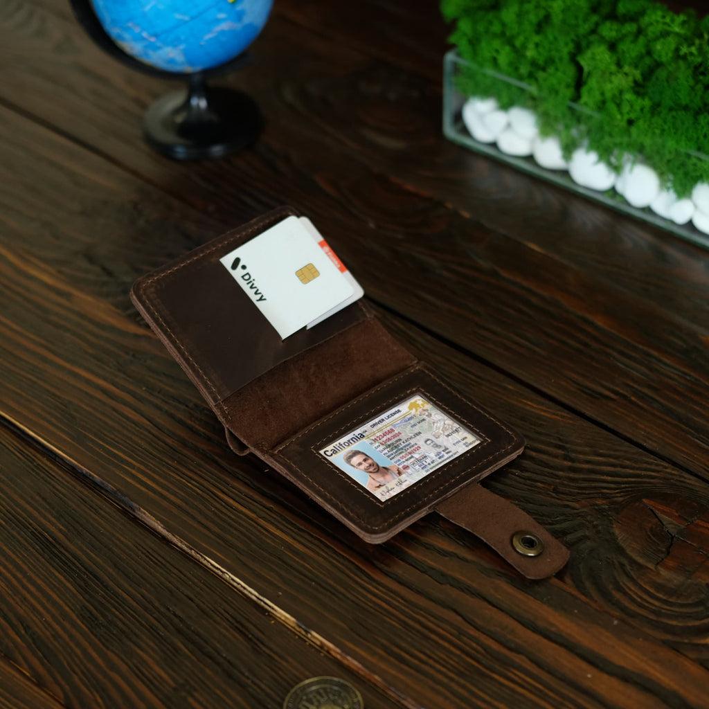 Compact Leather Wallet 